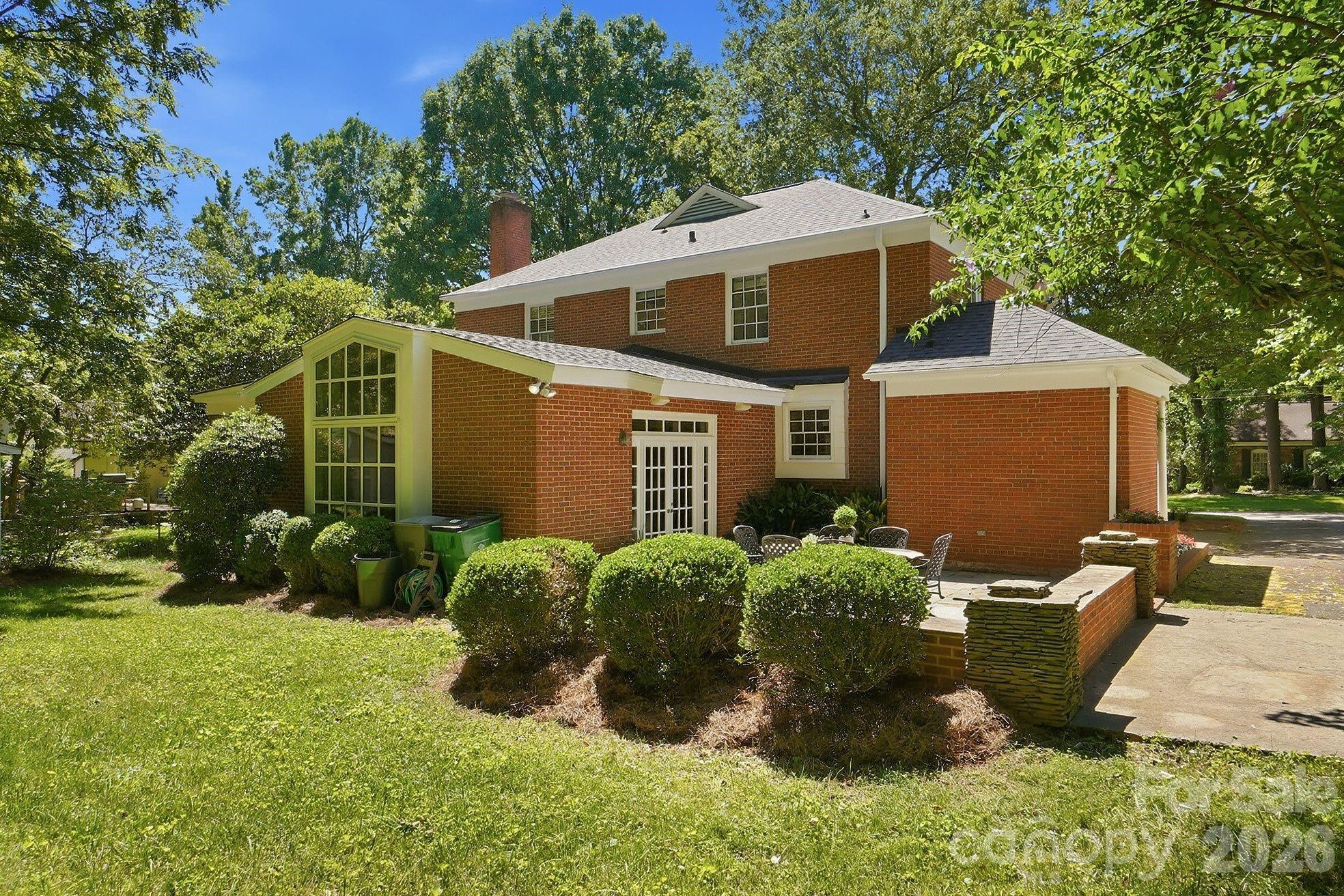 Beverly Woods - Residential