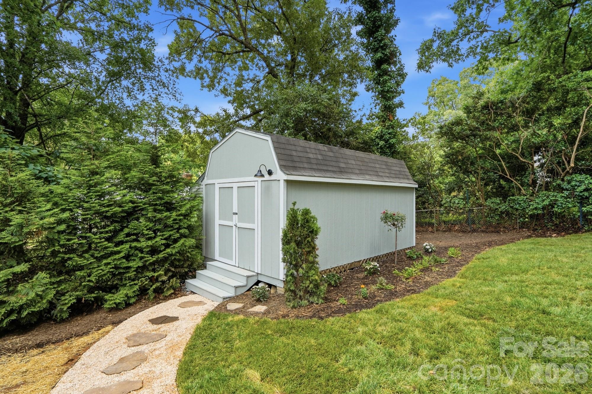 Beverly Woods - Residential