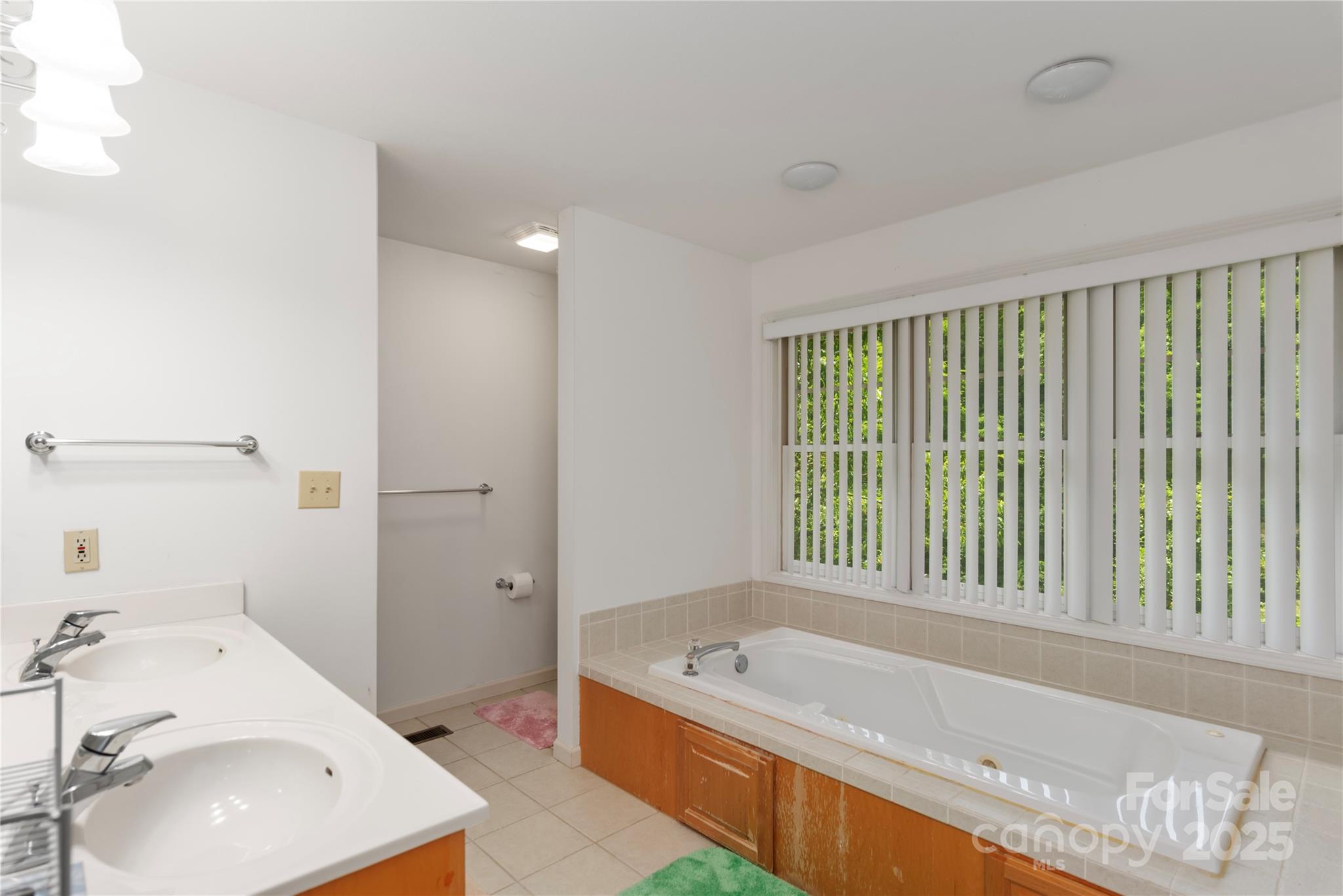 Indian Hills Estates - Residential