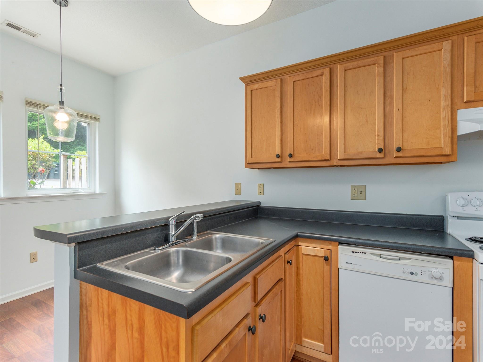 Elk Mountain Townhomes - Residential