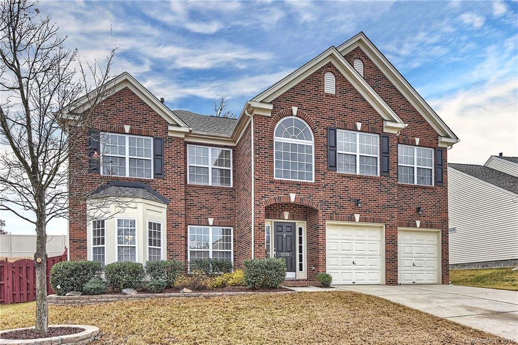 Absolutely stunning move in ready home with updated kitchen including granite countertops, tile backsplash & stainless steel appliances open to breakfast area, family room & private, fenced yard.  Immaculate inside & out with abundant natural light on main level.  Main level guest bedroom could be an office, oversize bedrooms and bonus on upper level.  Freshly painted with neutral colors.  Professionally landscaped front yard and easy access to Fort Mill and Ballantyne.  Home warranty included!