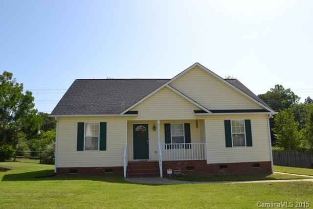 Awesome one level home with split bedroom plan.  Vaulted great room with corner fireplace/gas logs and wired for surround sound.  Spacious kitchen and eating area.  Washer and dryer will remain with the home.  Large back yard, rocking chair front porch and deck.  Great access to I-77!