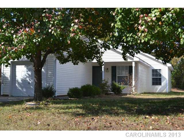 This is a short sale!  Home has three bedrooms, two baths, great room with fireplace/gas logs.  Single garage.  Neighborhood is close to shopping, restaurants and great access to I-77.  Offer has been submitted to the bank, will accept back up offers.