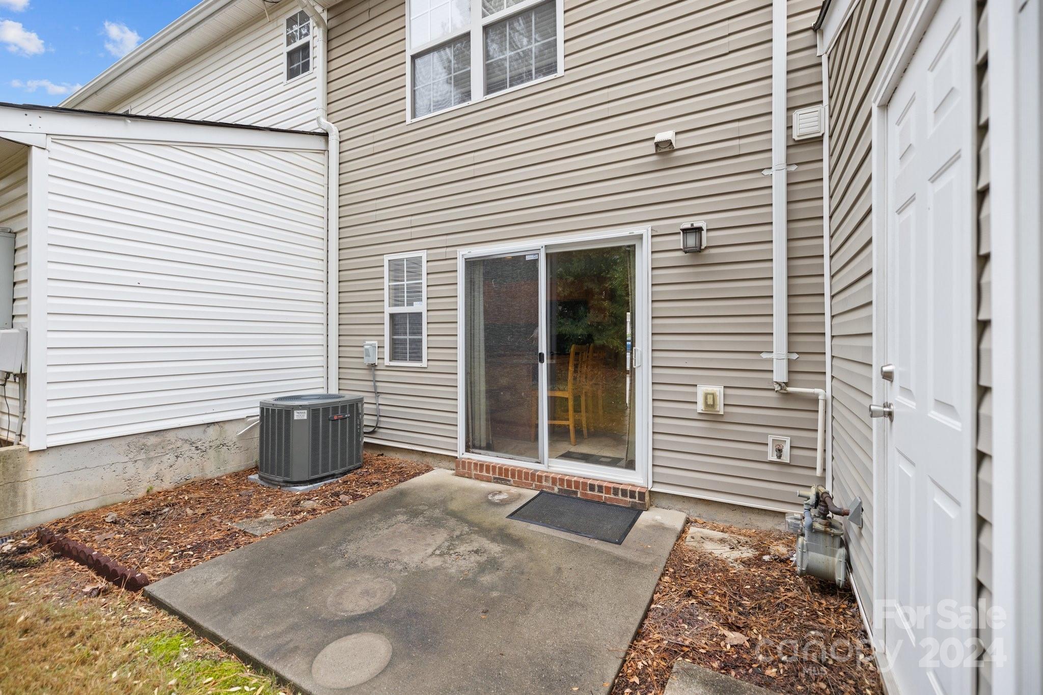Windsor Trace - Residential