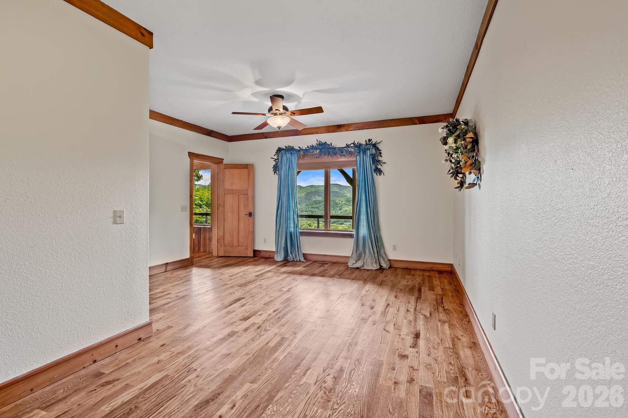 Laurel Ridge Country Club - Residential