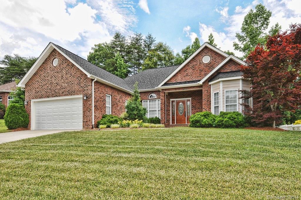 This beautiful ranch is located in the very desirable neighborhood Palmetto West in Fort Mill with only 82 homes. Open the door to this classy ranch with hardwoods, granite counters and tile. Also includes study/office. It flows so well with a very open floor plan design. Formal dining room and eat in kitchen. High ceilings and split bedroom plan make this home a must see. Full yard irrigation and close to the Lake.