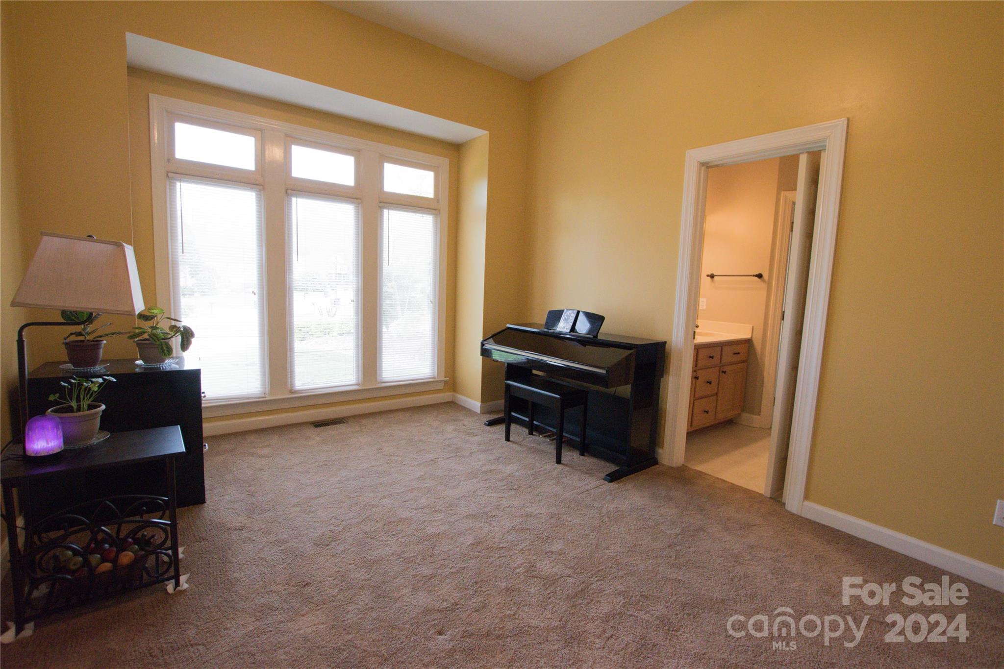Royal Oaks - Residential