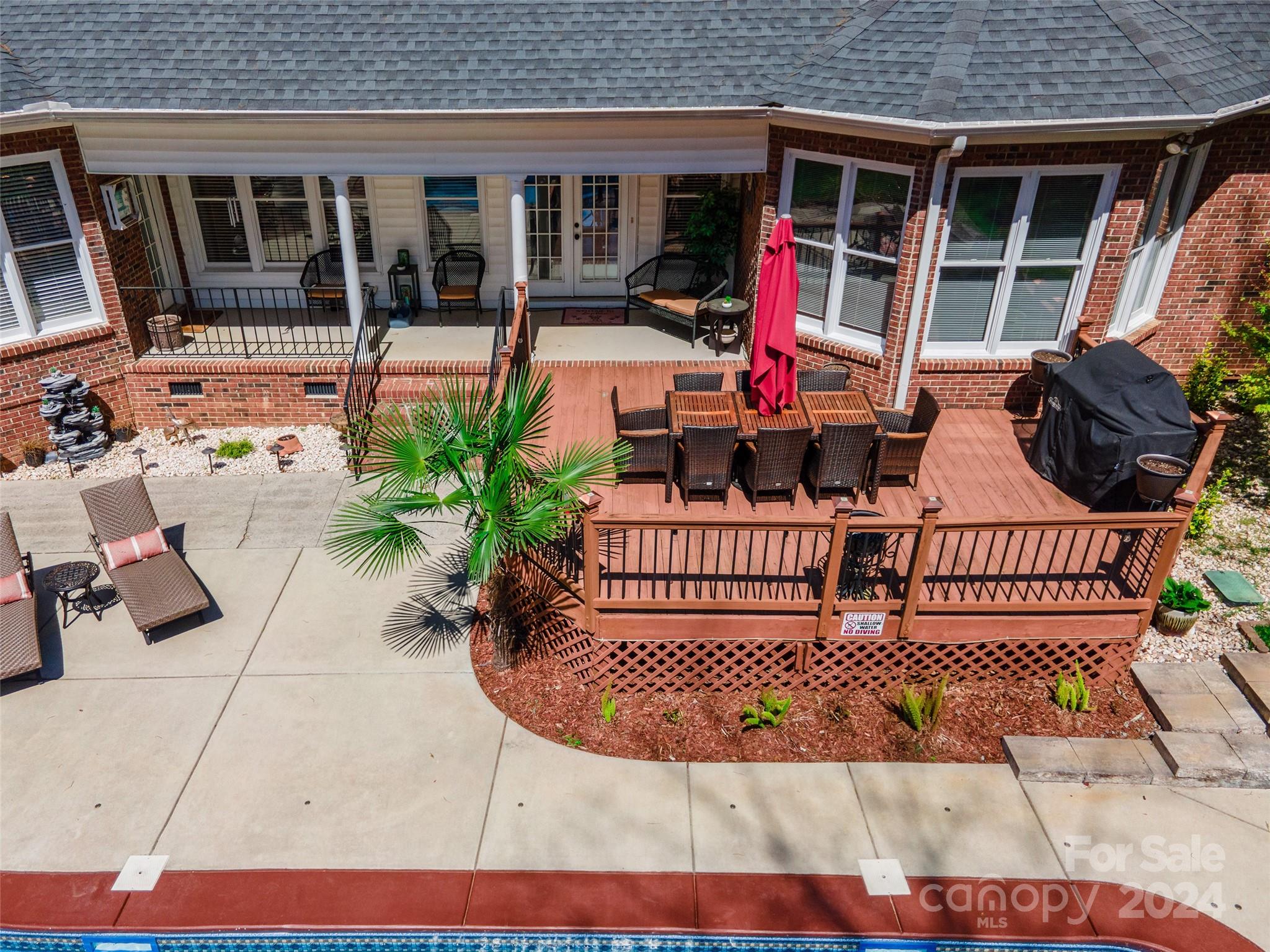 Royal Oaks - Residential