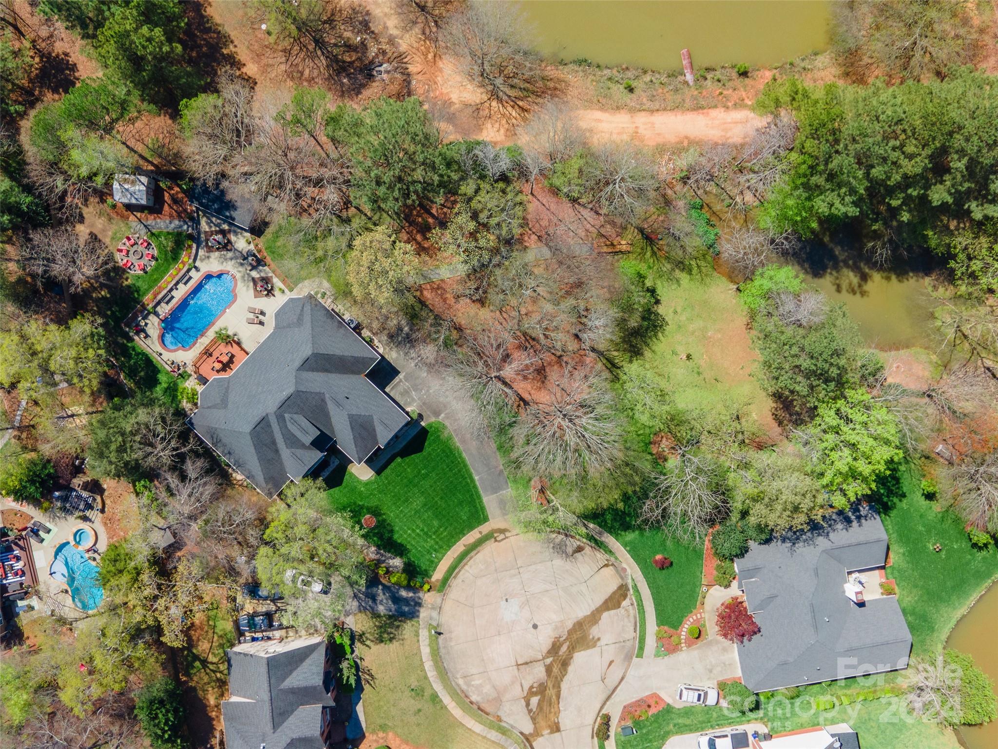 Royal Oaks - Residential