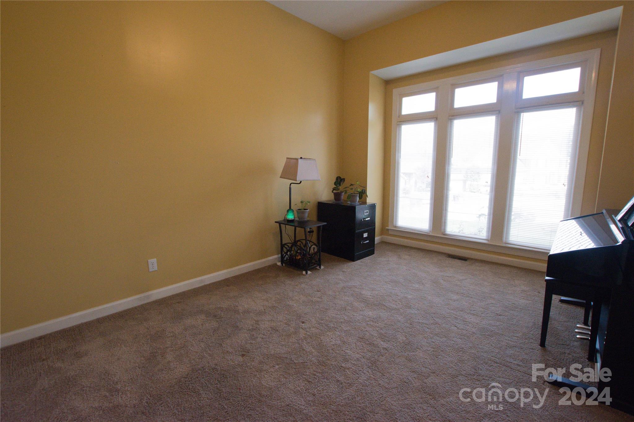 Royal Oaks - Residential