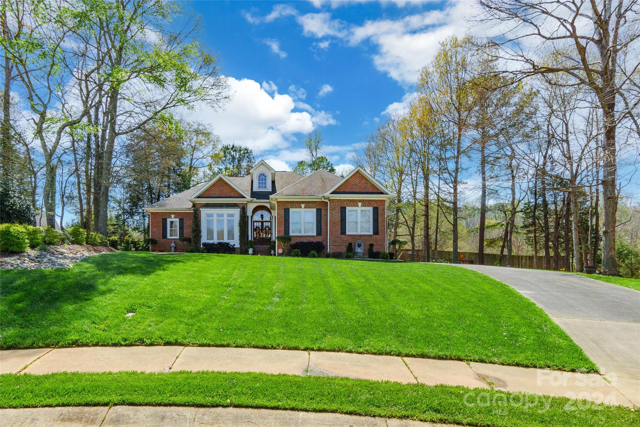 Royal Oaks - Residential