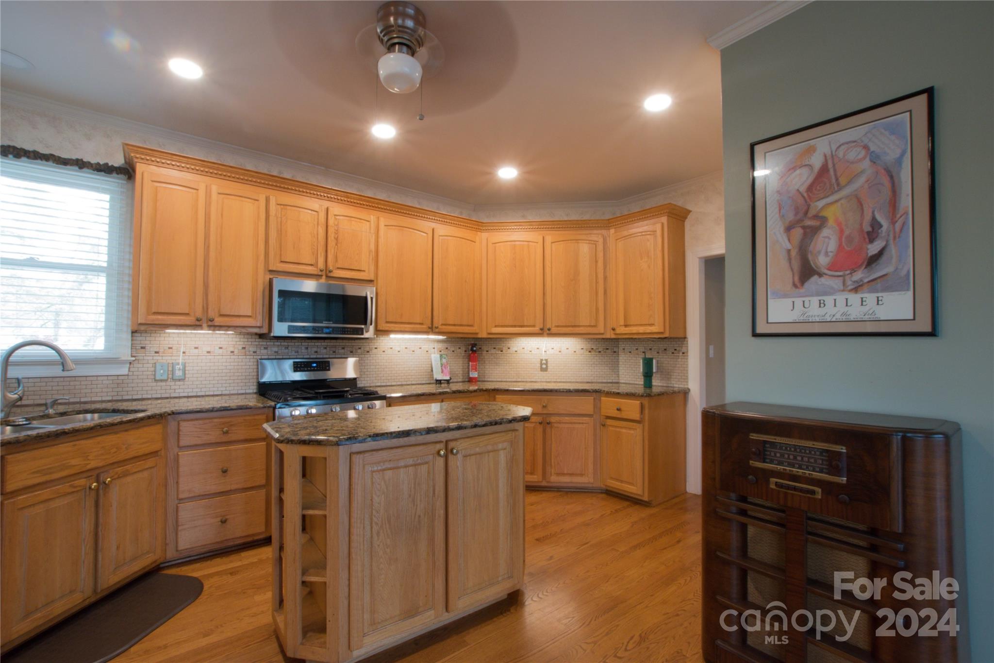 Royal Oaks - Residential