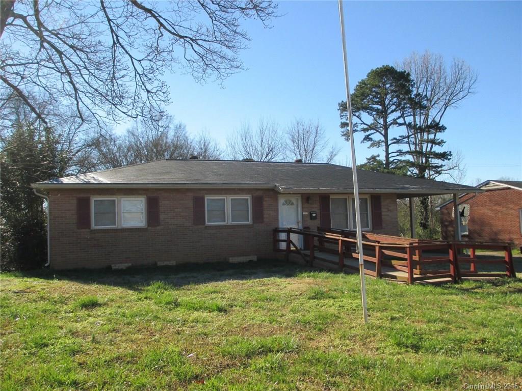 Zoned B-2, Neighborhood Commercial. Previously used as Agape Hospice office. Updates include new ceramic flooring and cabinets in kitchen (no appliances), updated half bath (no bath facility), floor plan offers reception area, filing area, kitchen, laundry or storage room and 3 rooms for offices.