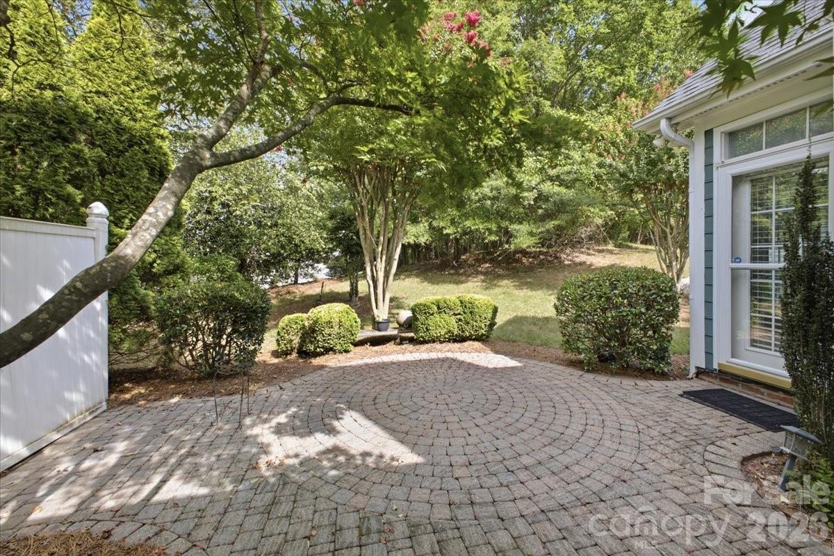Bishops Ridge - Residential