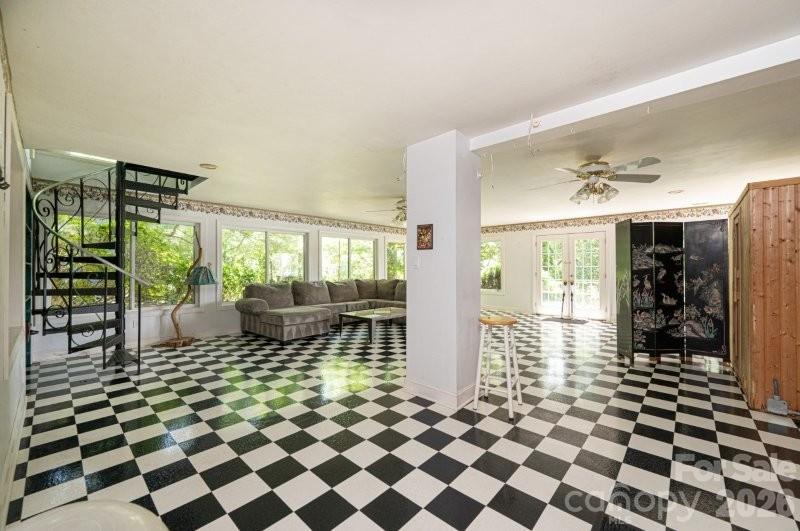 Granada Farms - Residential