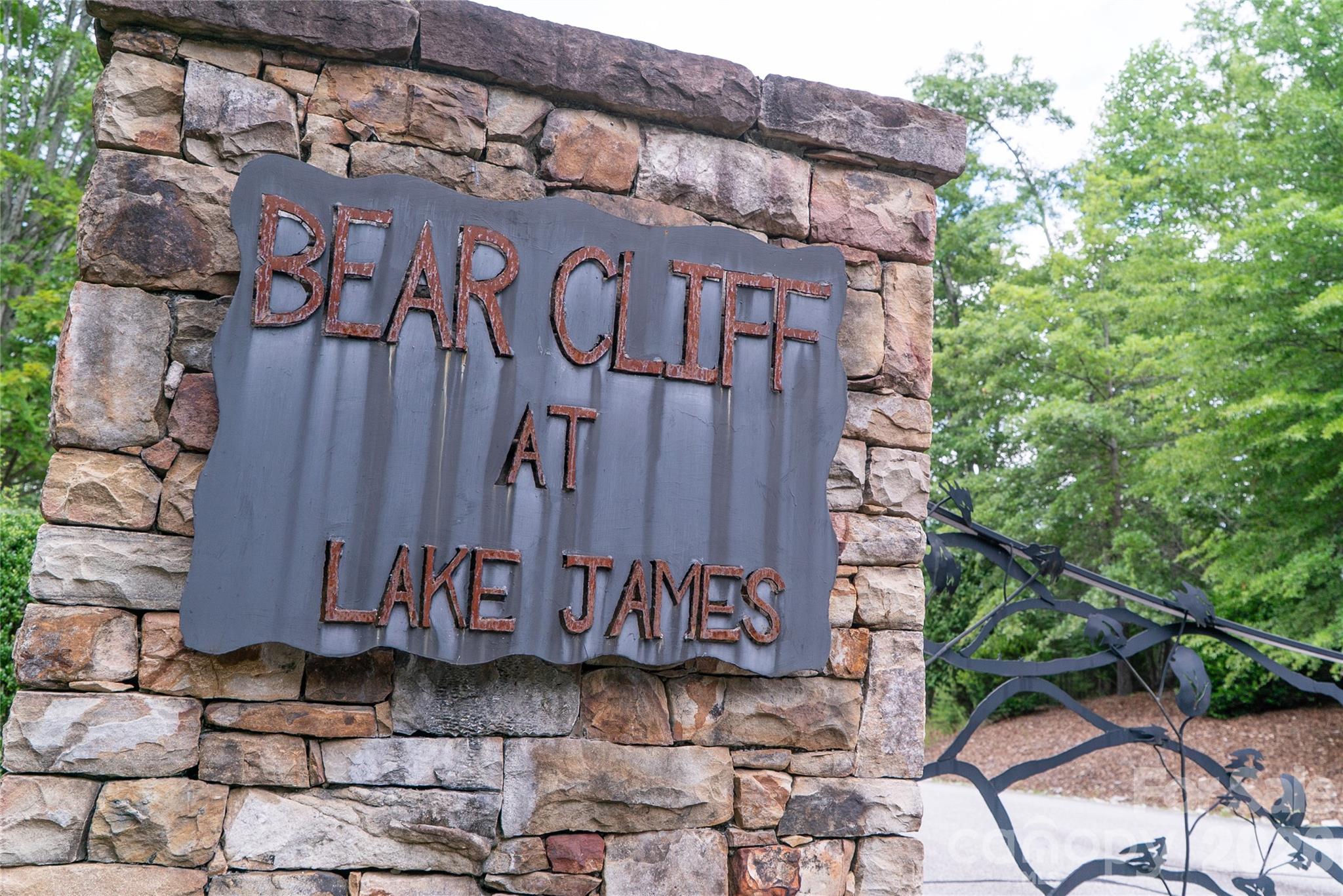 Bear Cliff - Residential