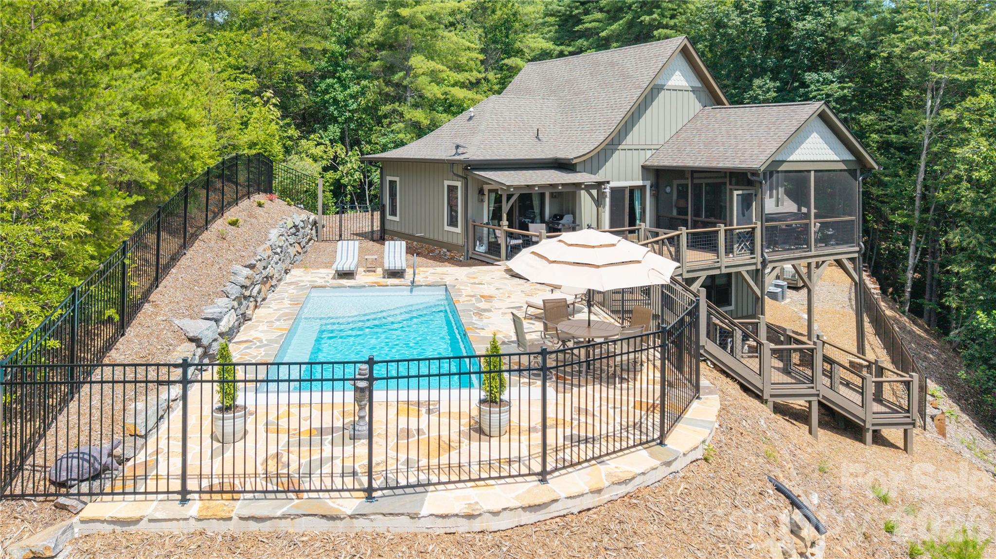 Bear Cliff - Residential