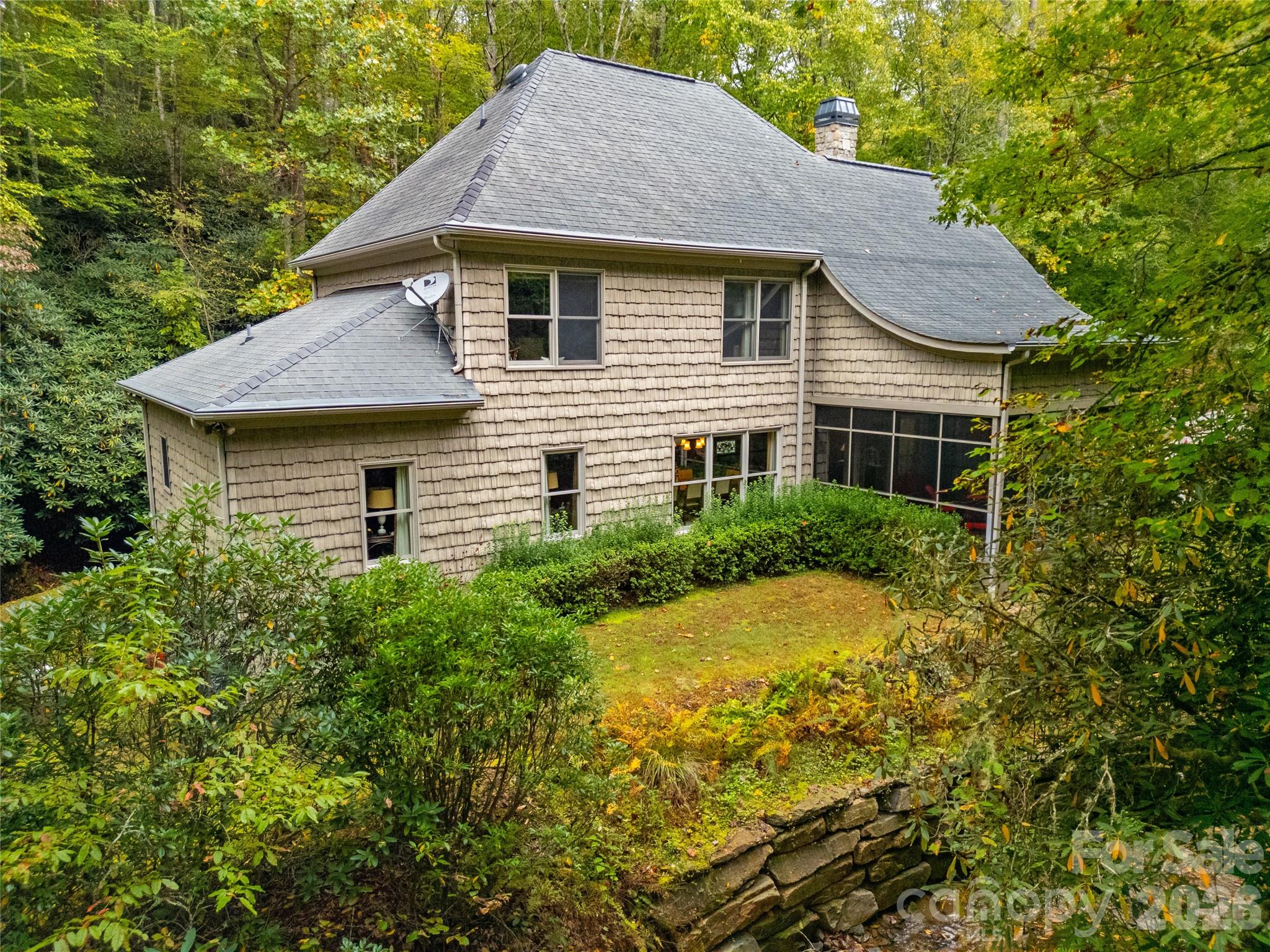 Connestee Falls - Residential