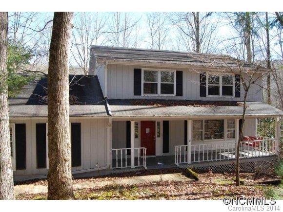 Glen Cannon home w/ incredible space! 4BR/2BA, large MBR & walk-in closet on main floor. Family room w/ fireplace. Kitchen features beautiful cabinets & granite counters. Mainfloor includes living room, dining room & screened porch for quite relaxation. Bedrooms on the 2nd floor. Double garage, workshop, & laundry w/ storage in basement.This is a Fannie Mae Homepath property.