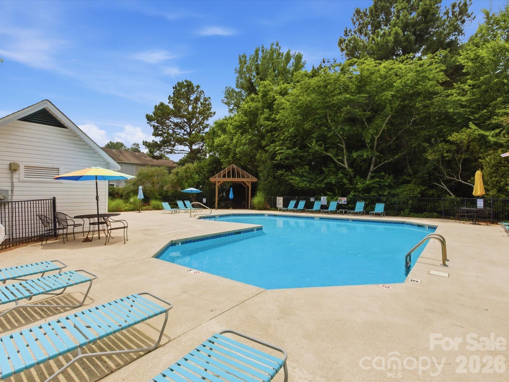 Maplecrest - Residential