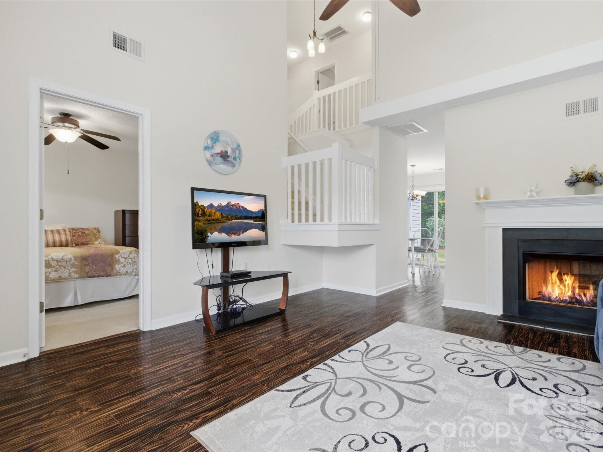 Maplecrest - Residential