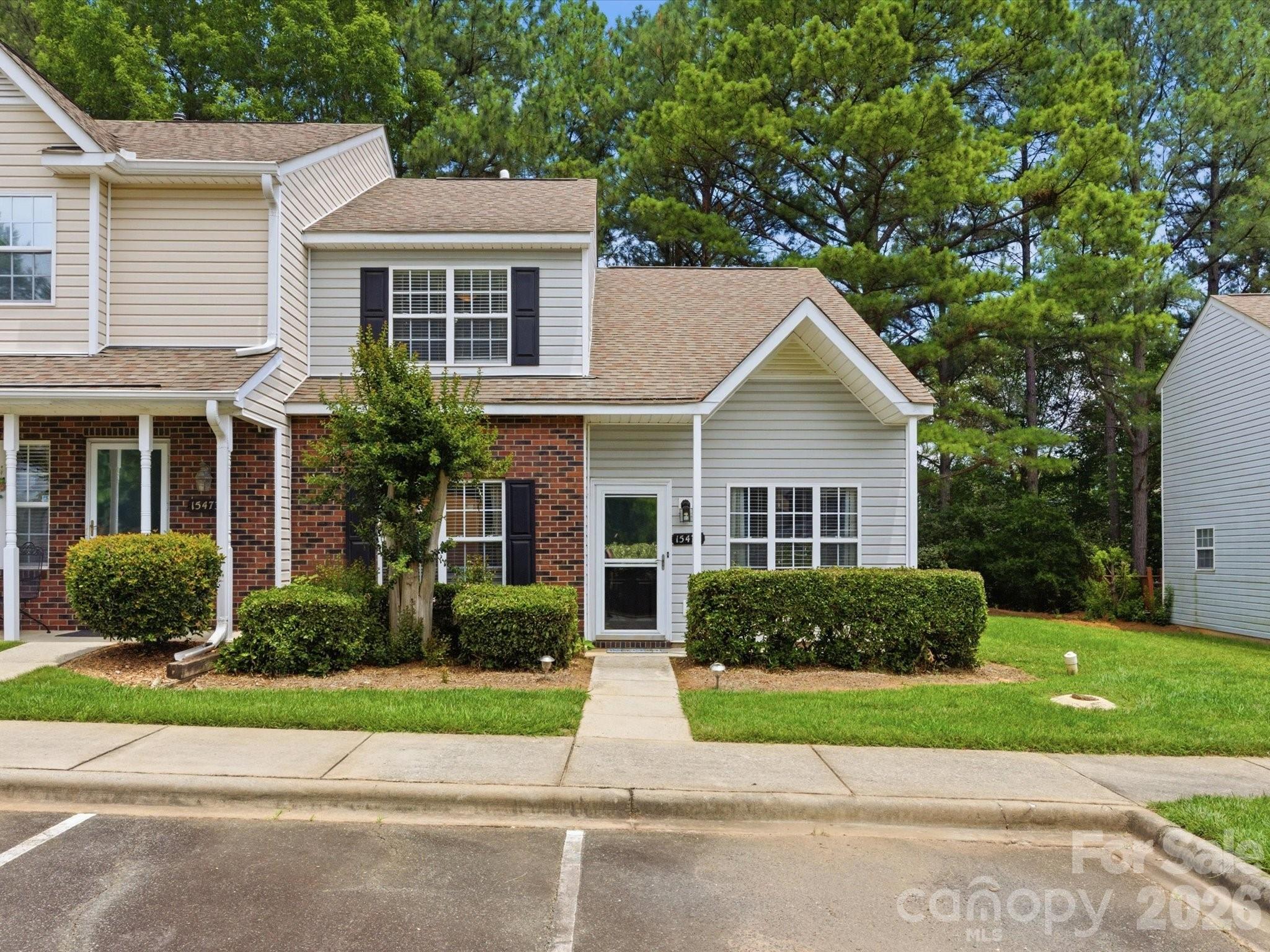 Maplecrest - Residential
