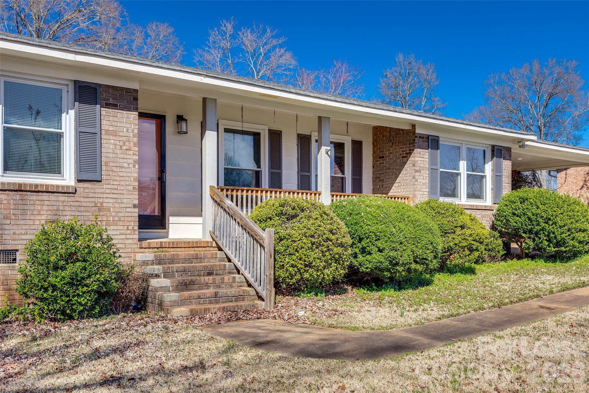 Winthrop Downs - Residential Lease