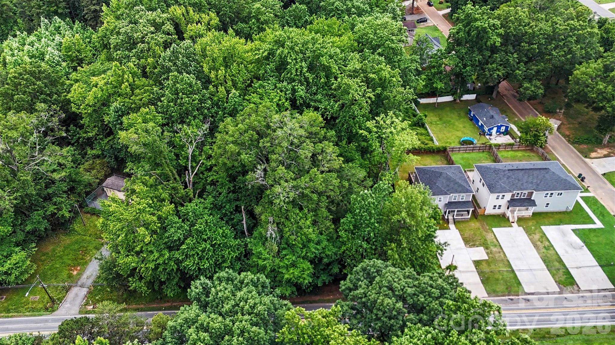 Prime opportunity to build or invest in a growing area! Located just 0.5 miles from Theresea Clark Elder Park and minutes from shopping, dining, and everyday conveniences. Newer homes have recently been constructed just two lots away, highlighting the strong potential and appeal of the neighborhood. Bring your vision and take advantage of this rare opportunity to create something special in a fantastic location.
