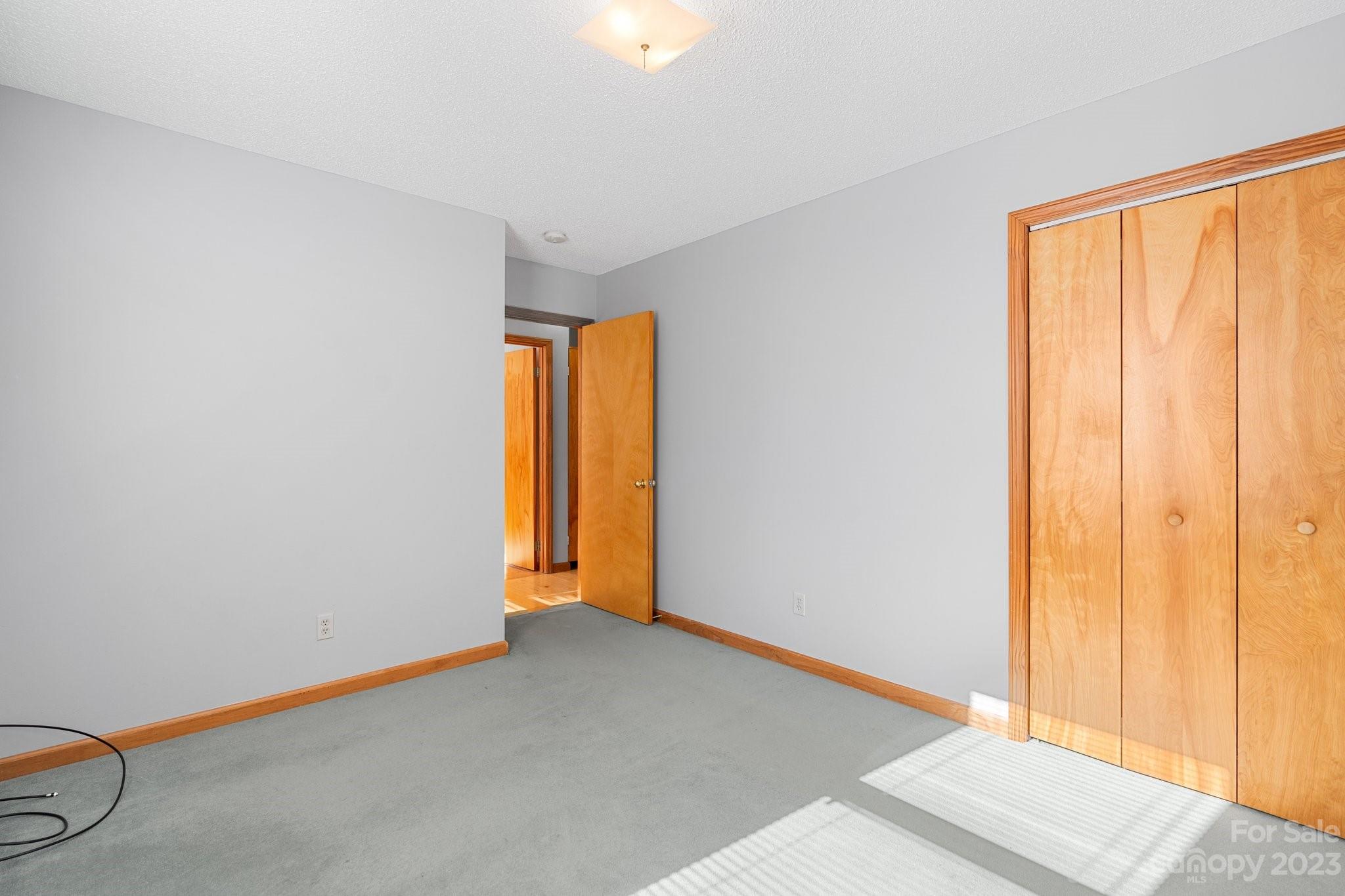 Twin Springs - Residential
