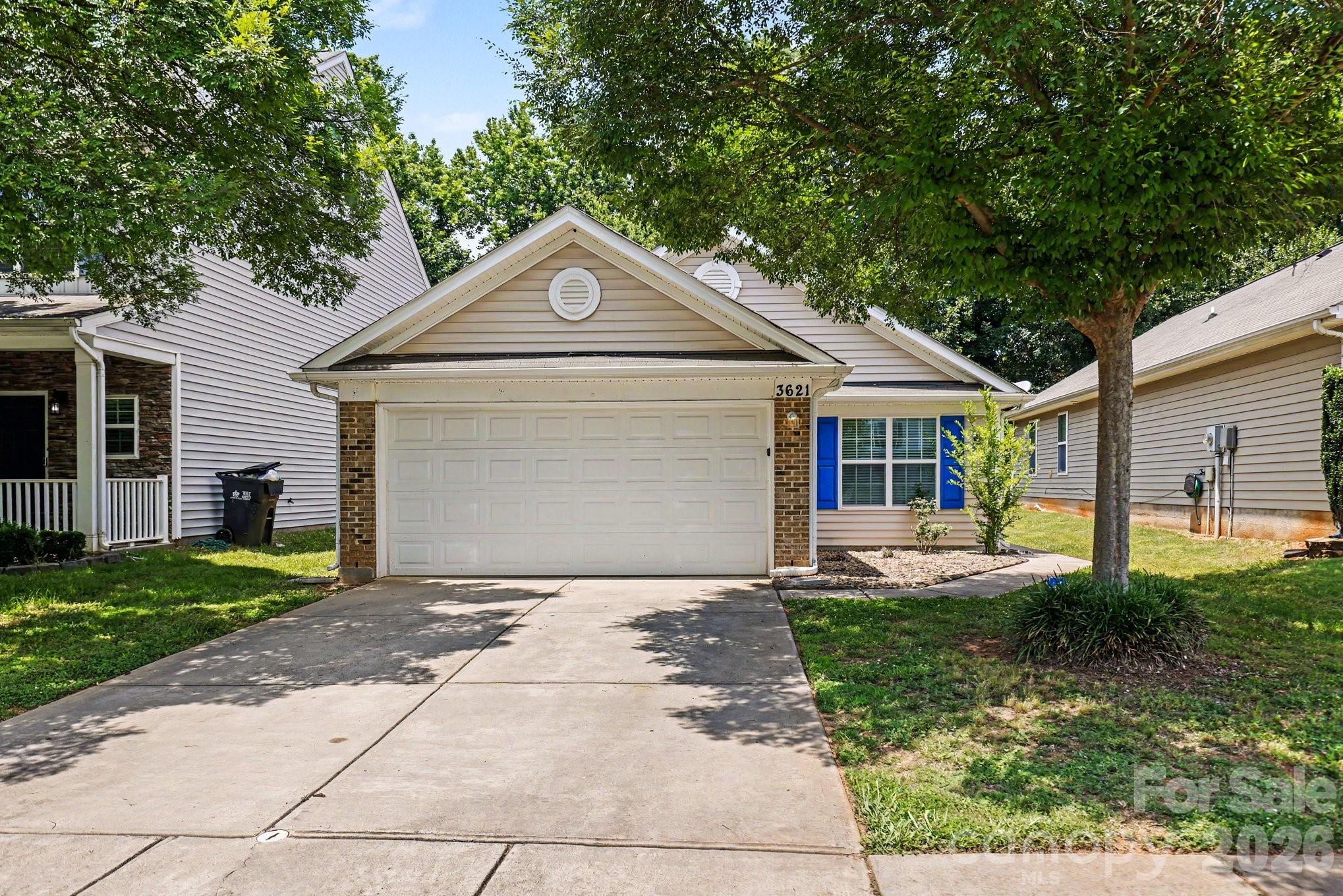 Welcome to this inviting three-bedroom, two-bathroom home in the desirable Belmar Place neighborhood.
This home features a spacious open floor plan highlighted by tall ceilings in the living room, creating a seamless and airy feel throughout the main living areas. The beautifully updated kitchen boasts granite countertops and stainless steel appliances, making it a highly functional and stylish space for cooking. Retreat to the primary bedroom, which offers a large walk-in closet for all your storage needs. Step outside to enjoy a private, fully fenced-in backyard that is perfect for outdoor entertaining or relaxing.
Situated in a prime location near downtown Charlotte, this home is conveniently located near shopping, dining, and major highways, offering an easy commute and quick access to local essentials.
Schedule your private showing today!