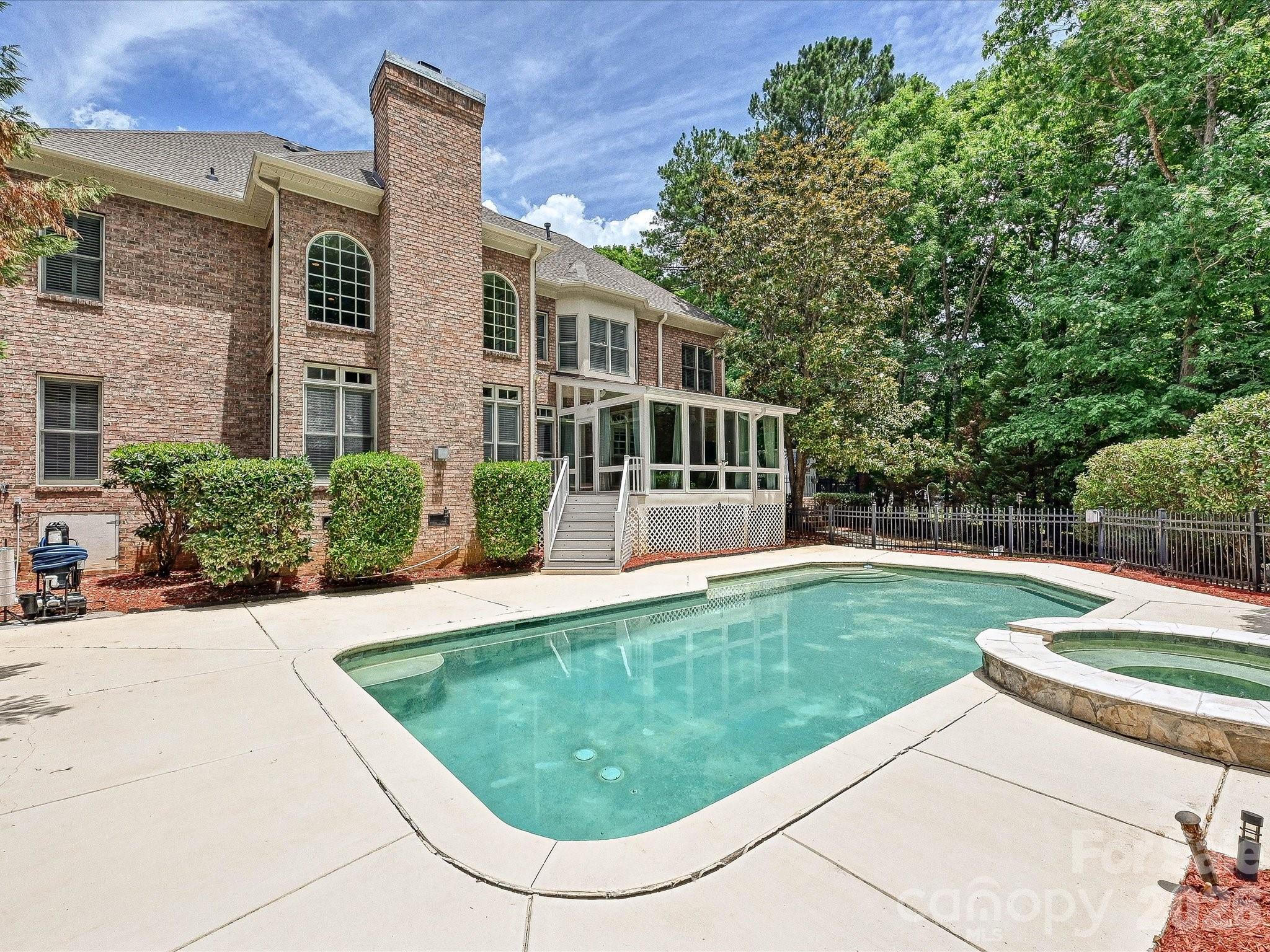 Cherry Hills - Residential
