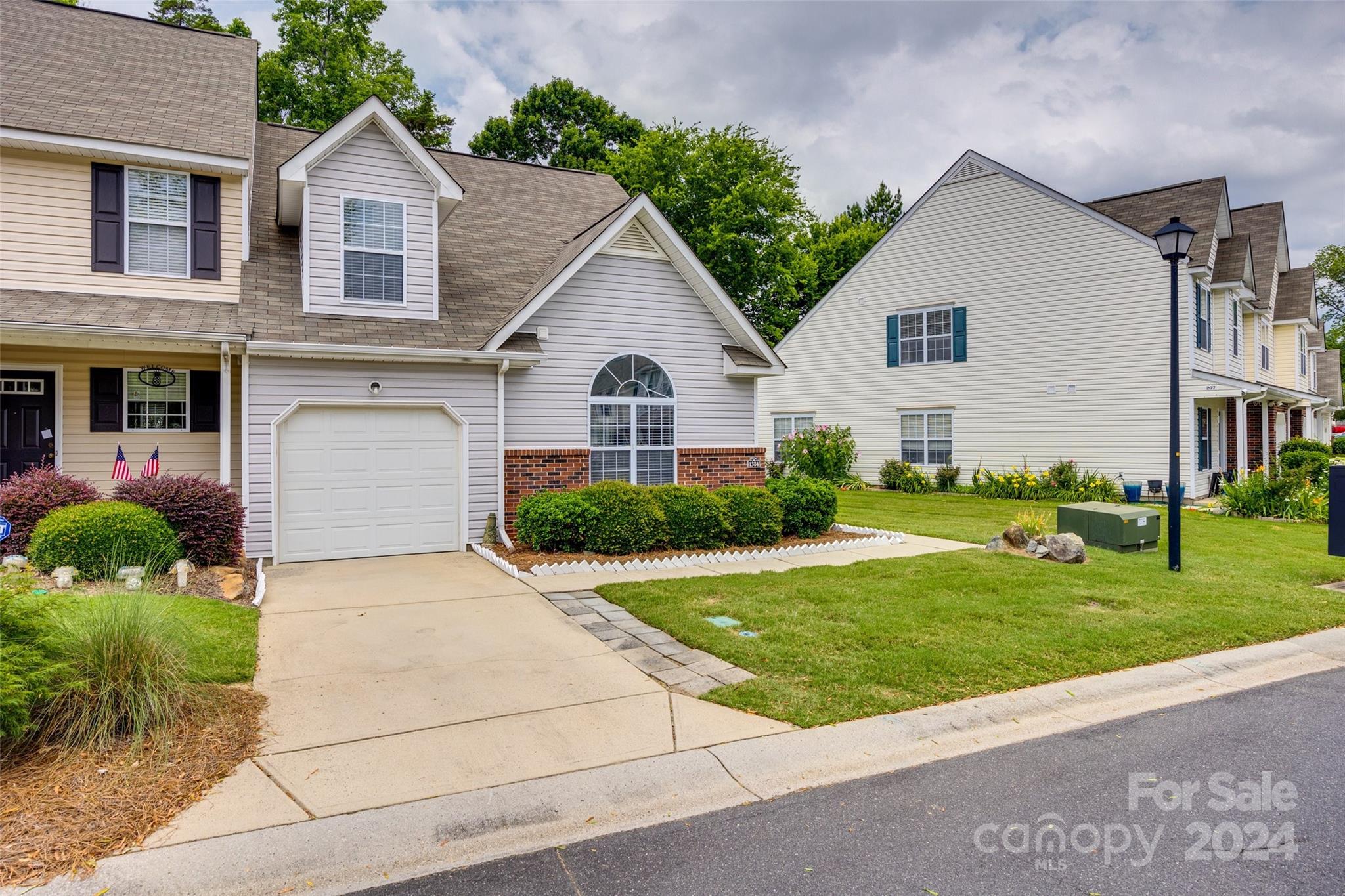 Lexington Commons - Residential