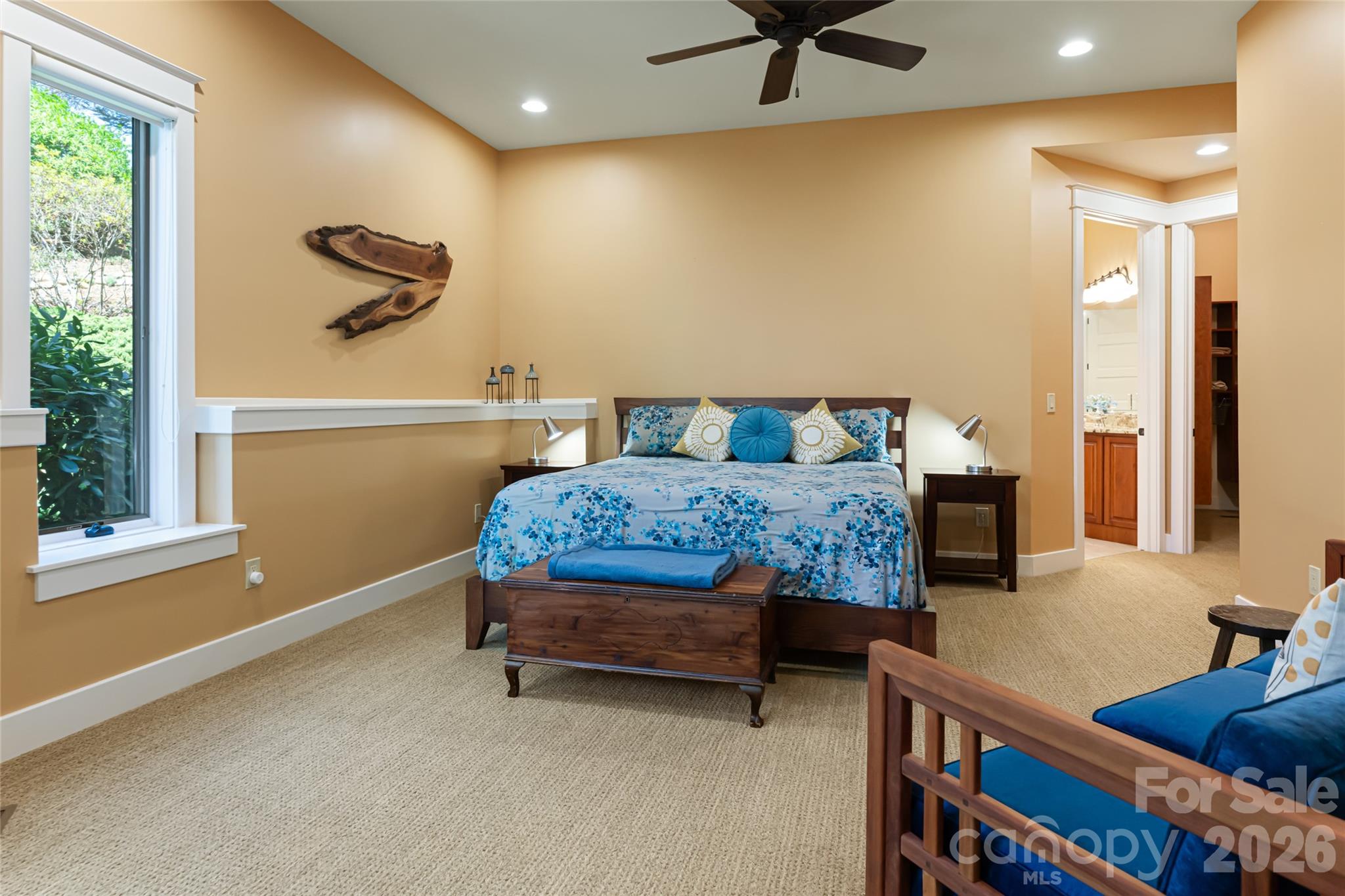 Reynolds Mountain - Residential