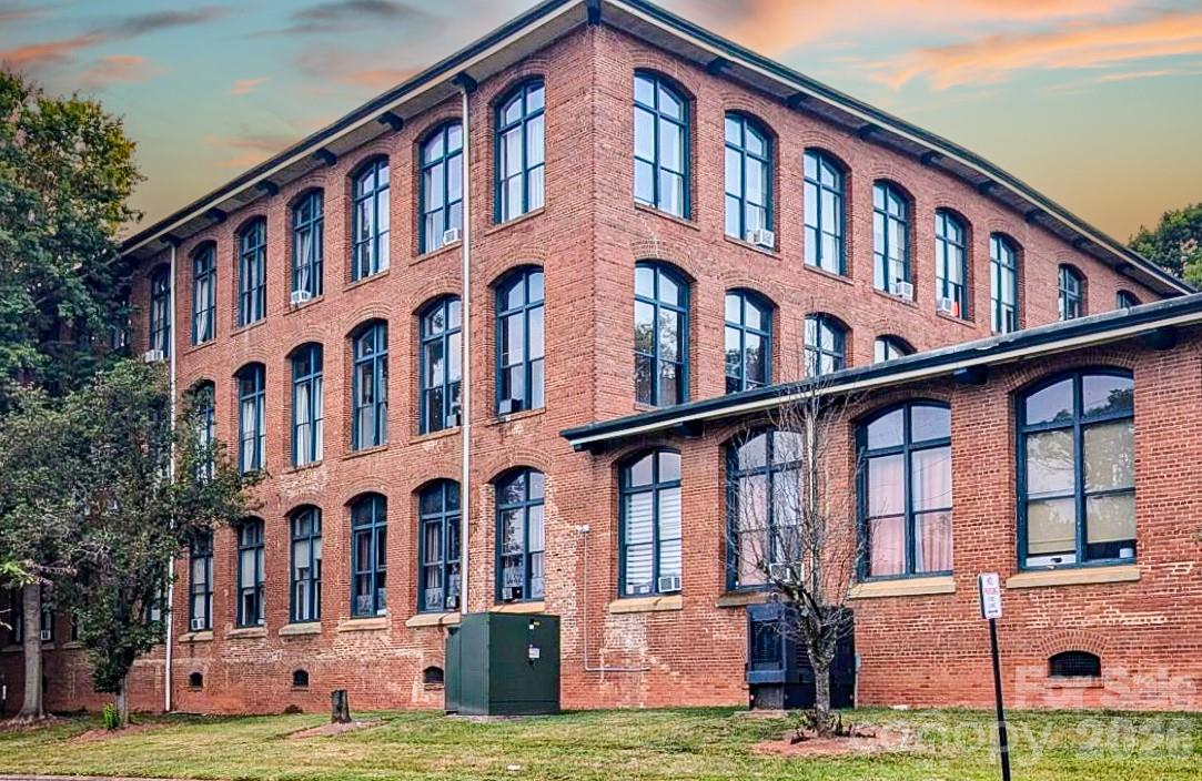 FoxRidge Lofts - Residential