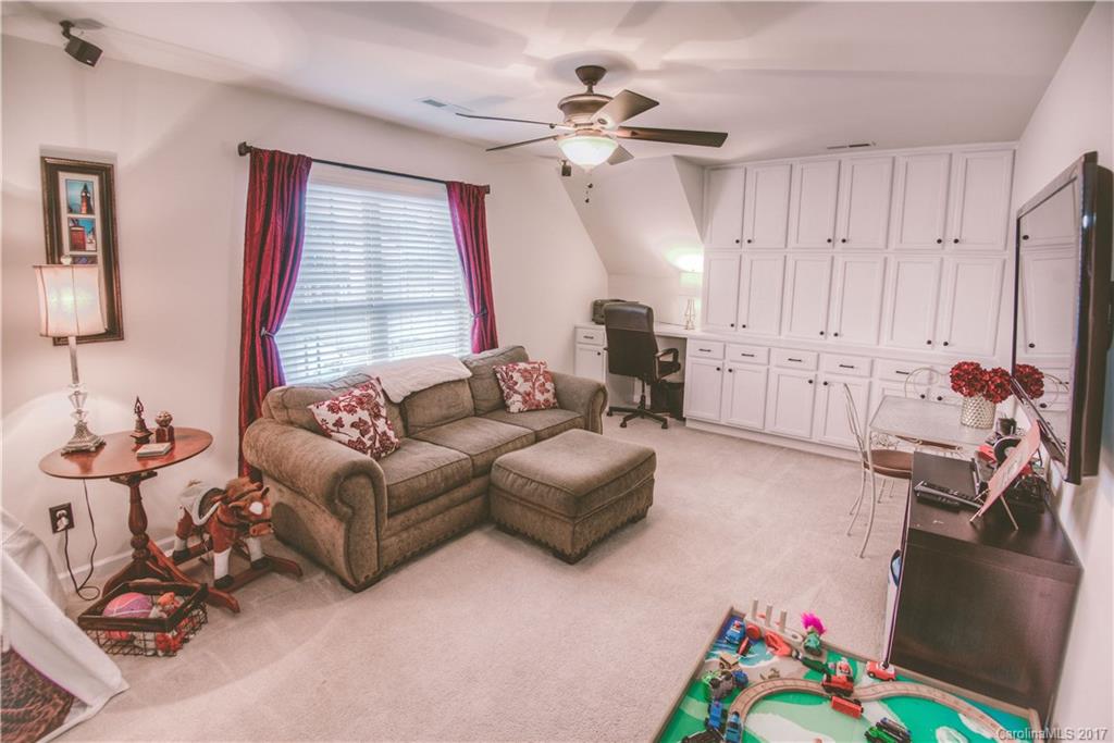 Audubon Lake - Residential