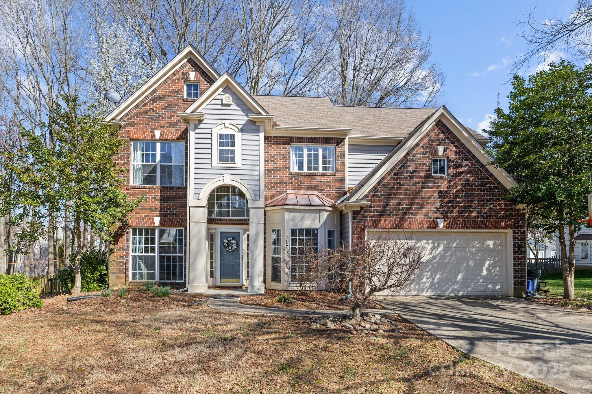 Welcome to this 4-bedroom, 2.5-bathroom home located in Matthews Estates! This inviting home offers a spacious, open floor plan with a formal living room space and bonus room/office space on the main floor making this home perfect for both relaxing and entertaining. The bright living areas are complemented by a gourmet kitchen with stainless steel appliances and granite countertops. The second floor offers a large primary suite featuring a luxurious bath and a walk-in closet, creating a private retreat. You will find 3 additional generous sized bedrooms to complete the 2nd floor! All the floors in the home were replaced in 2023 with LVP, cabinets and lighting were updated! Outside, the backyard is fully fenced, providing a perfect place for outdoor activities. Located close to amenities, within walking distance to the greenway, Matthews Elementary and near the heart of Historical Matthews. This home is move-in ready and won’t last long. Schedule your showing today!