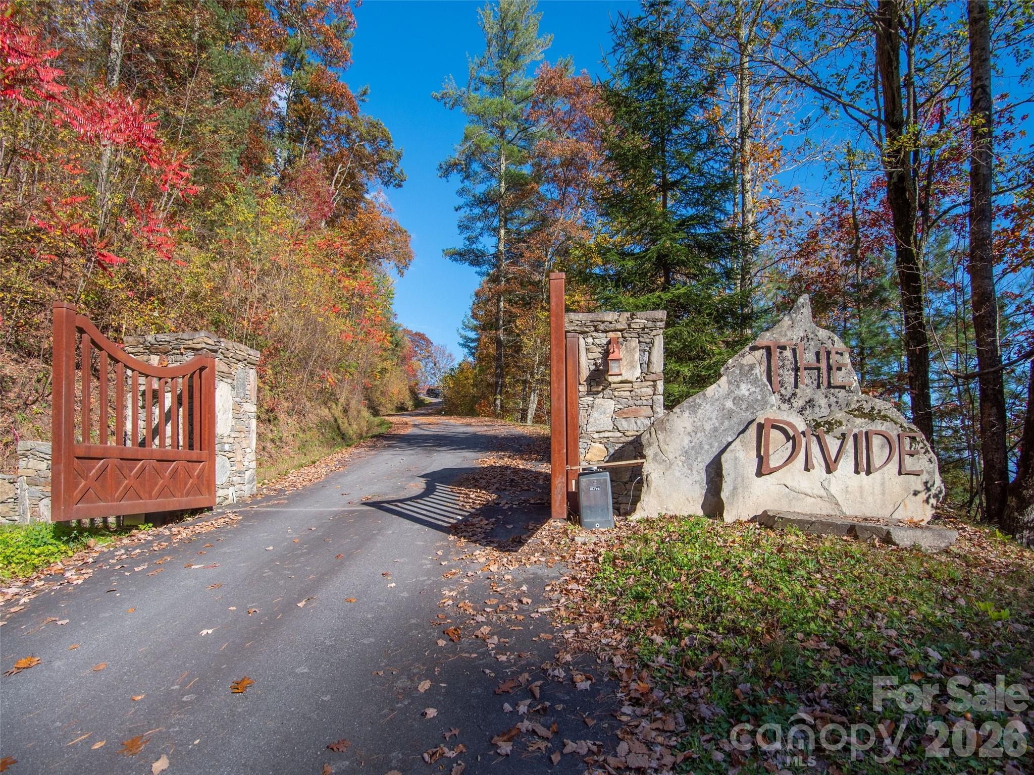 The Divide - Land