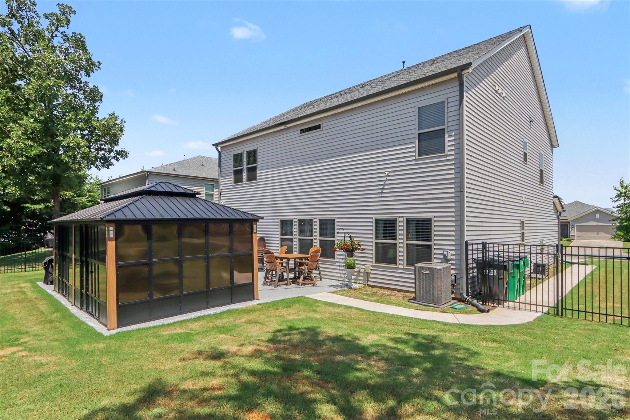 Haywyck Meadows - Residential