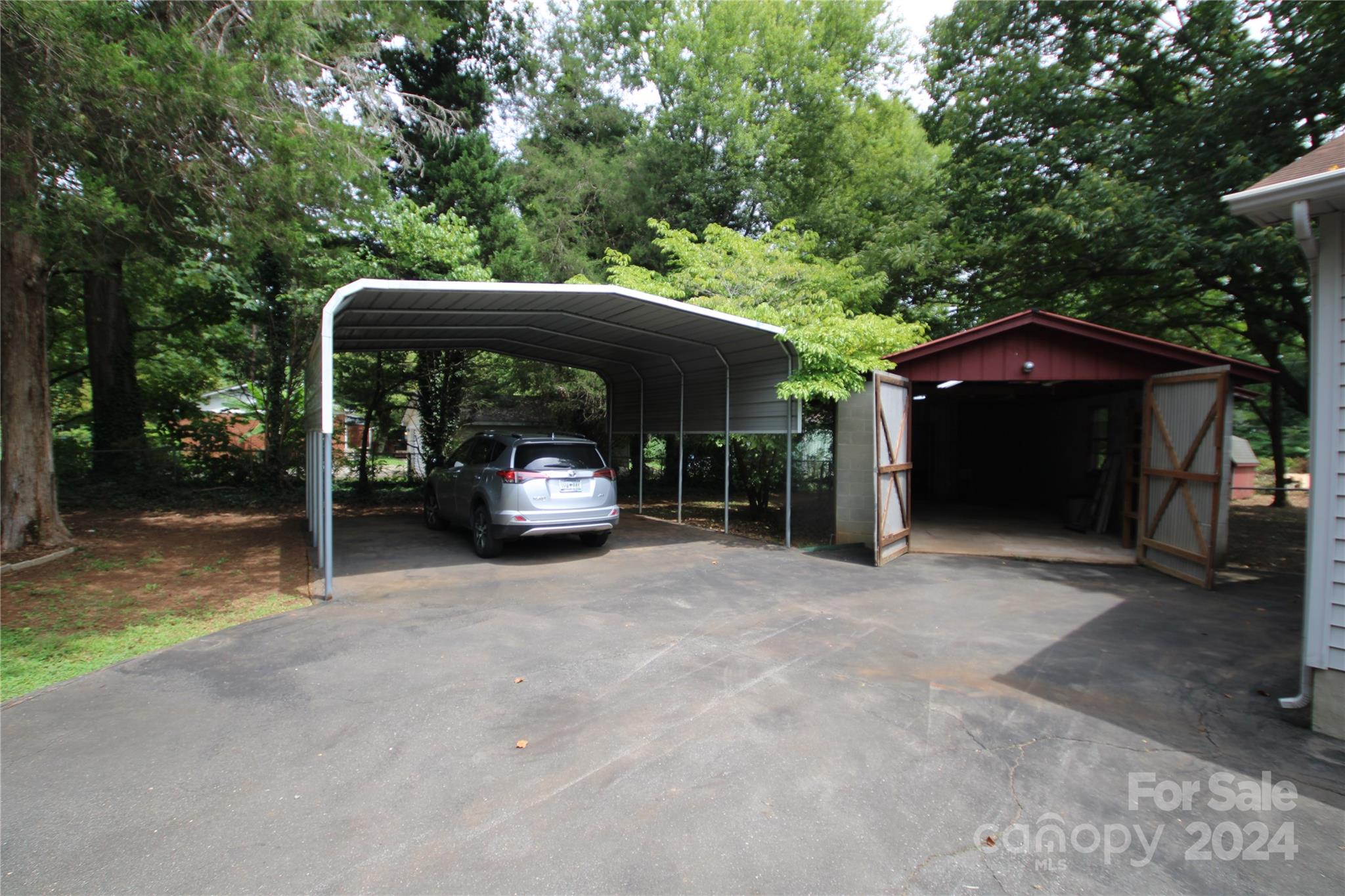 Forest Lake - Residential