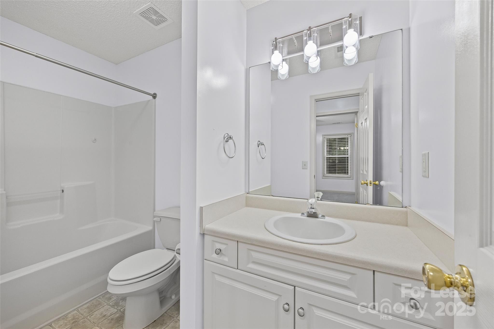 Hallmark Glen - Residential Lease