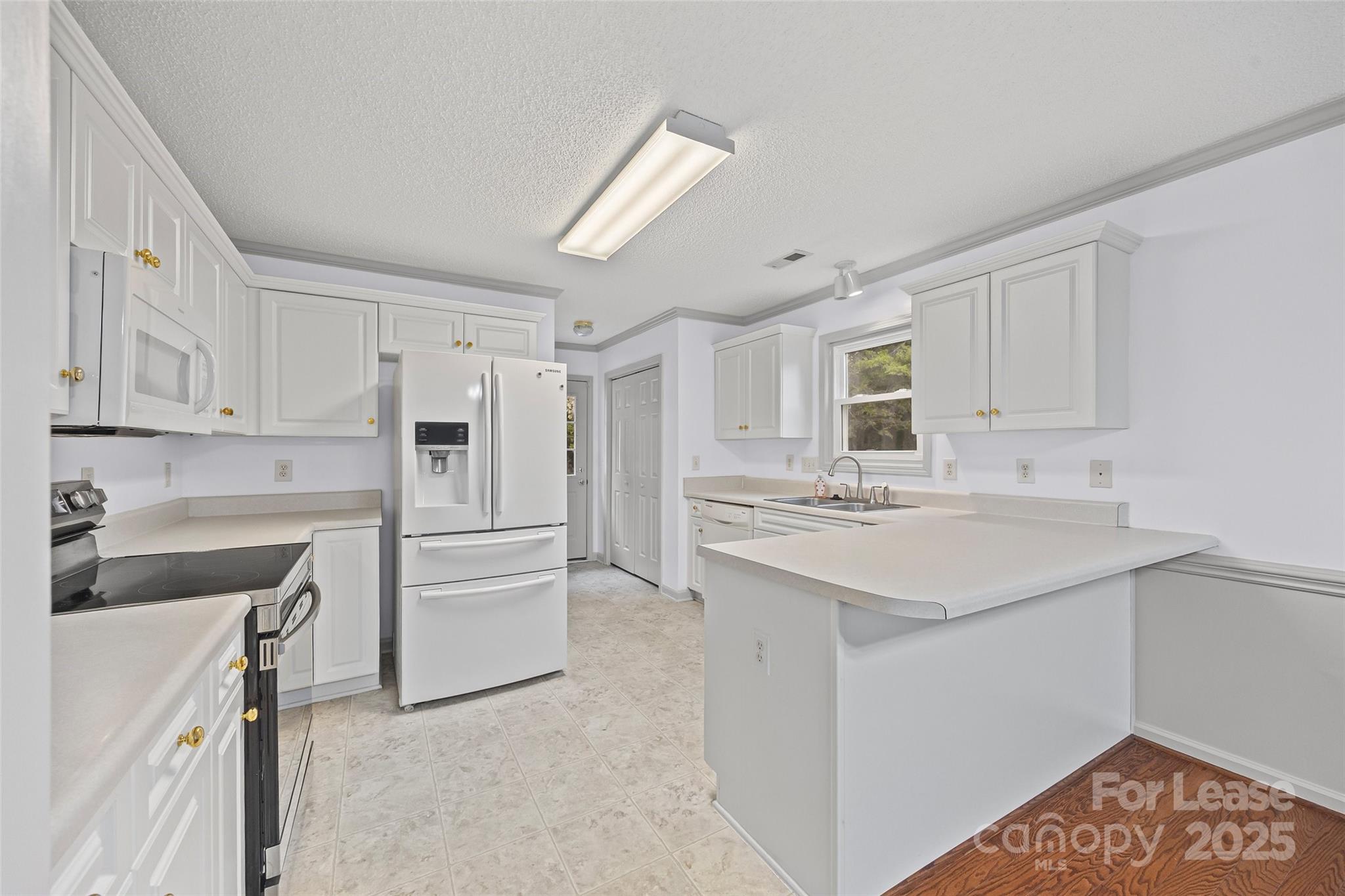 Hallmark Glen - Residential Lease
