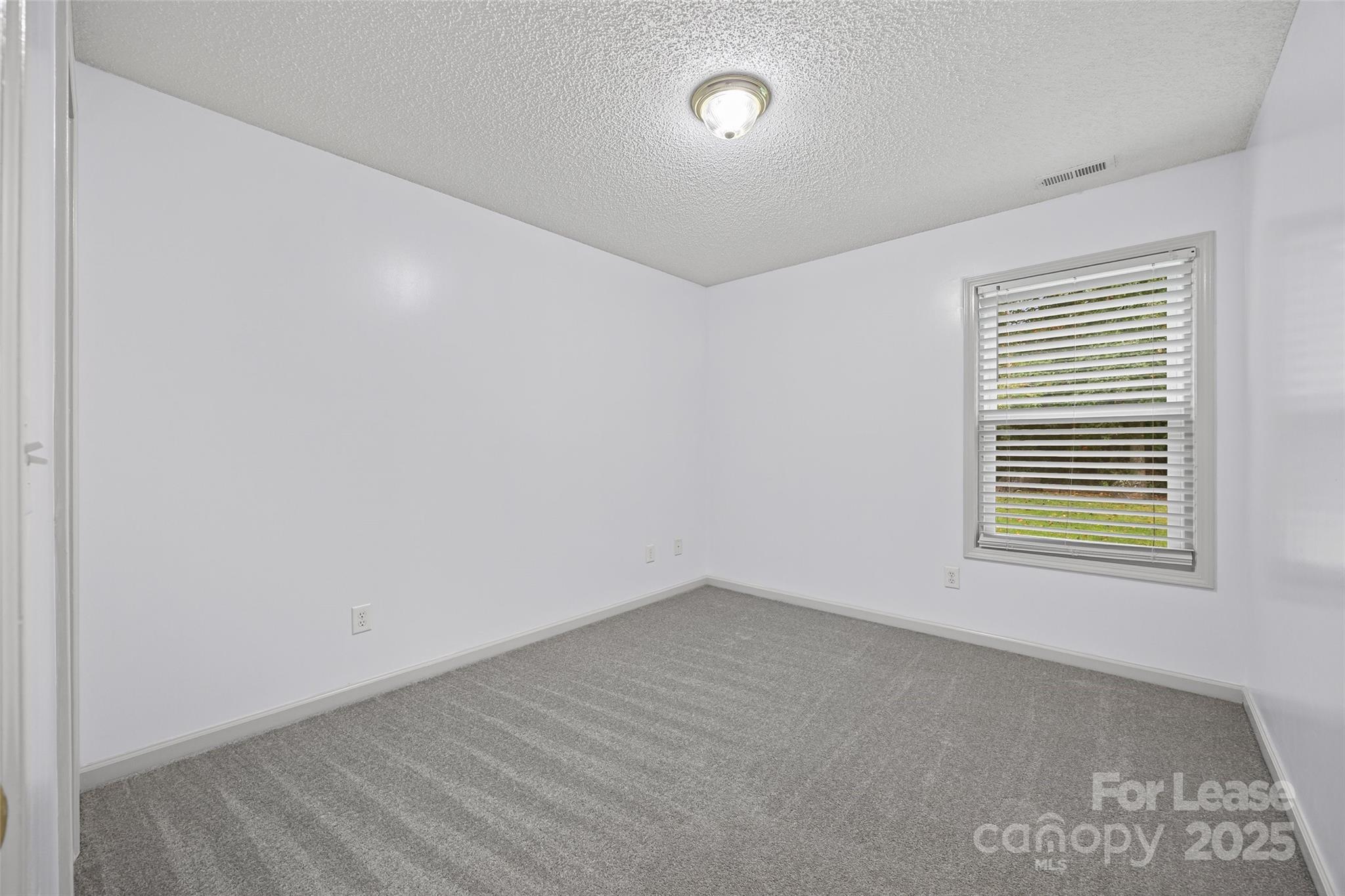 Hallmark Glen - Residential Lease