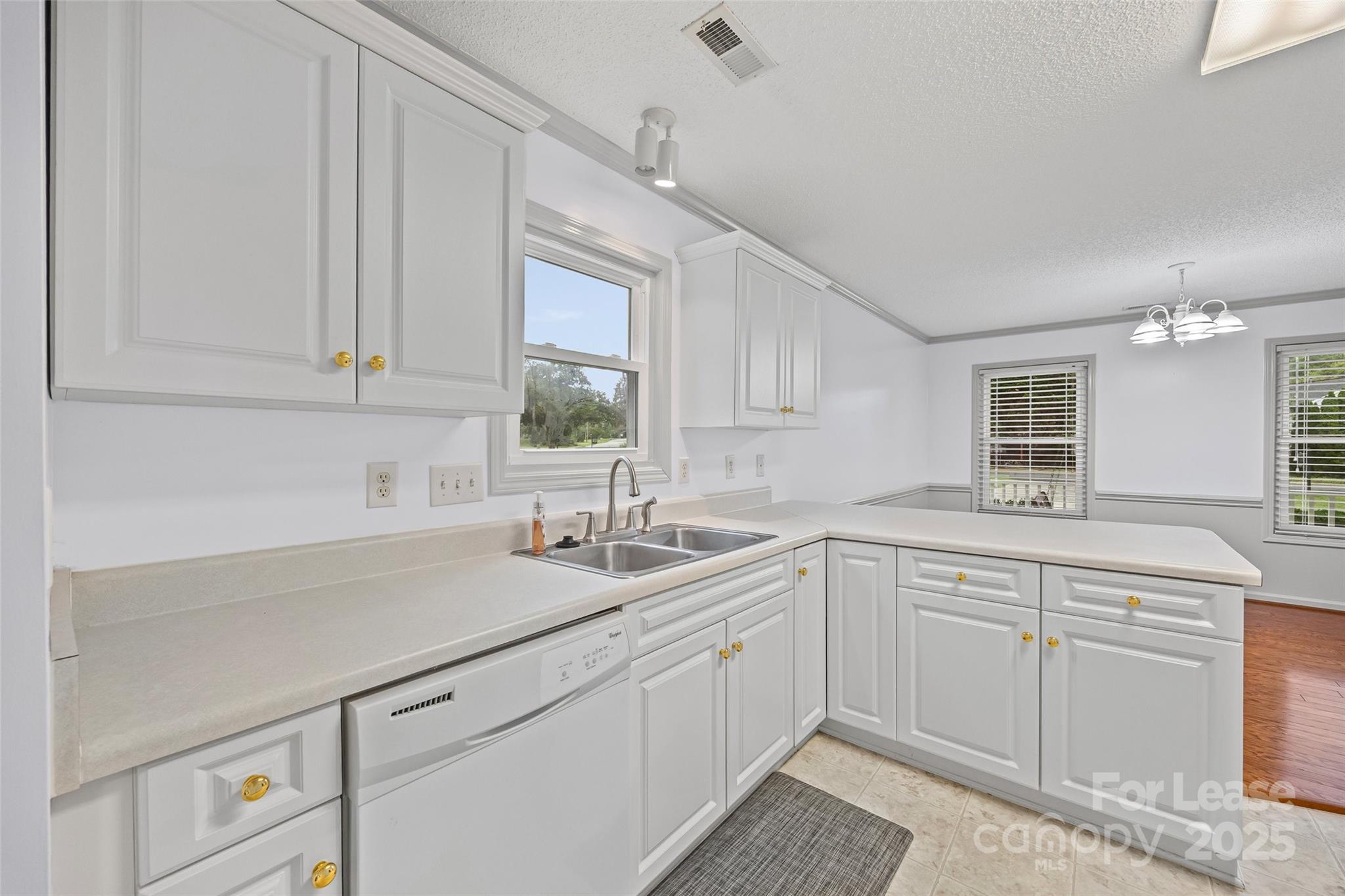 Hallmark Glen - Residential Lease