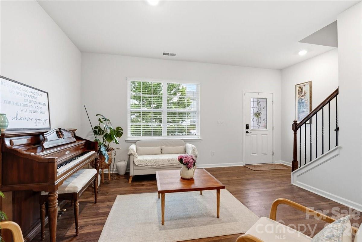 Lanier Village - Residential