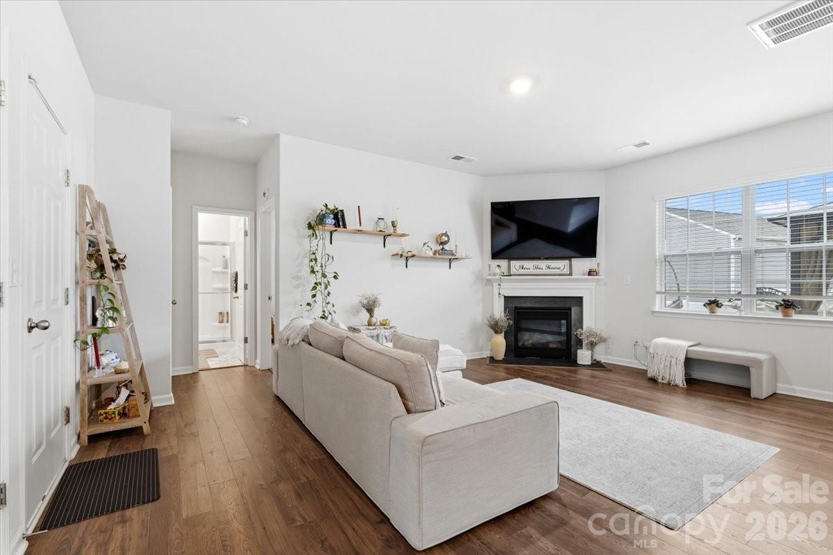 Lanier Village - Residential