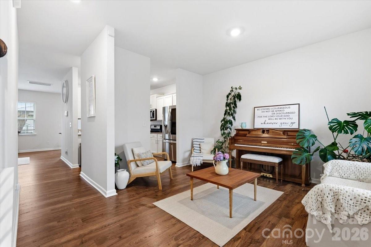 Lanier Village - Residential