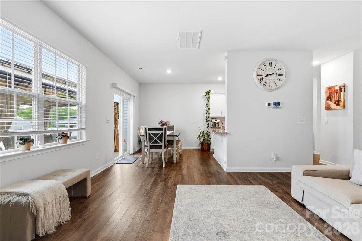 Lanier Village - Residential