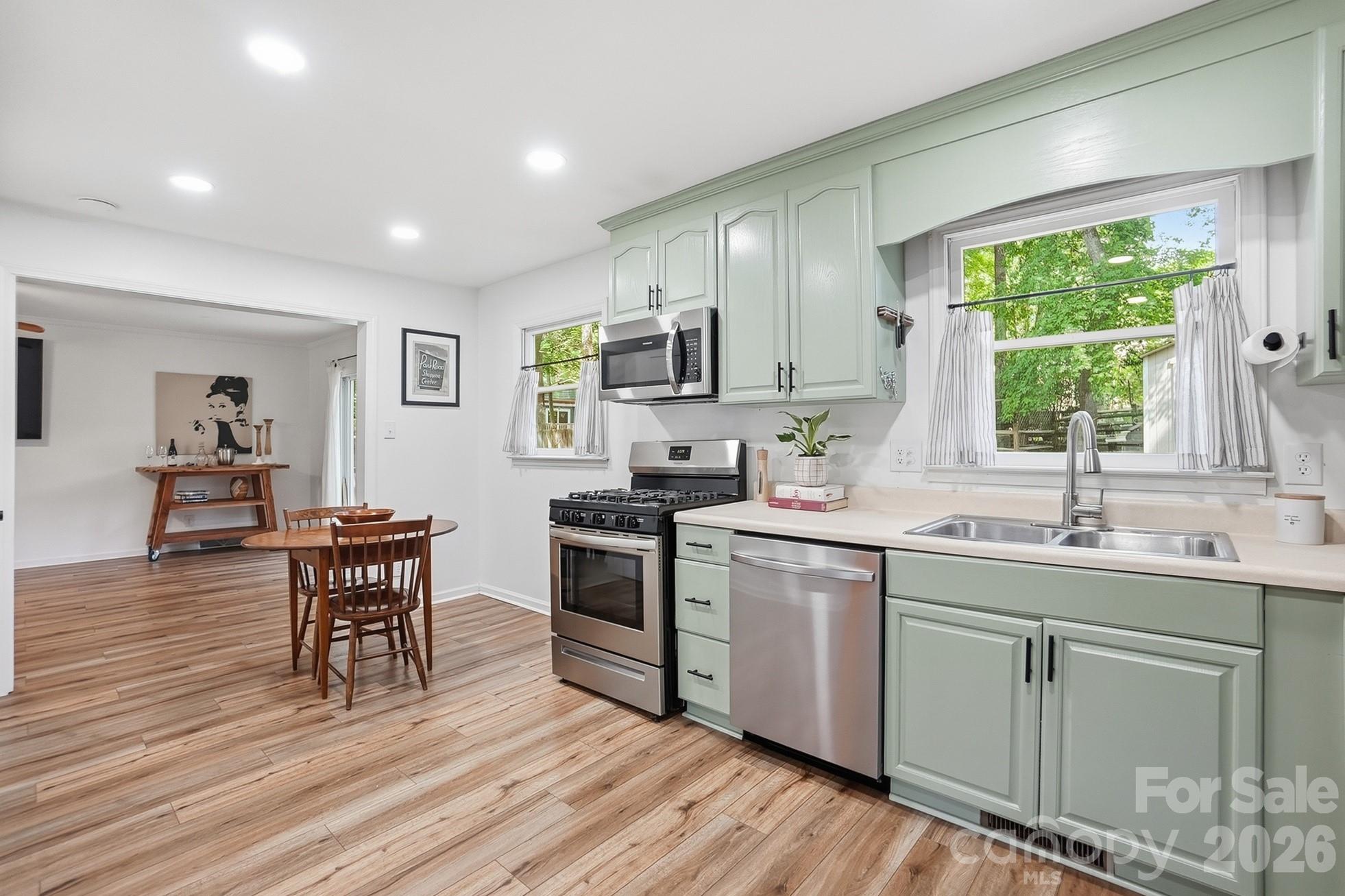 Tega Cay - Residential
