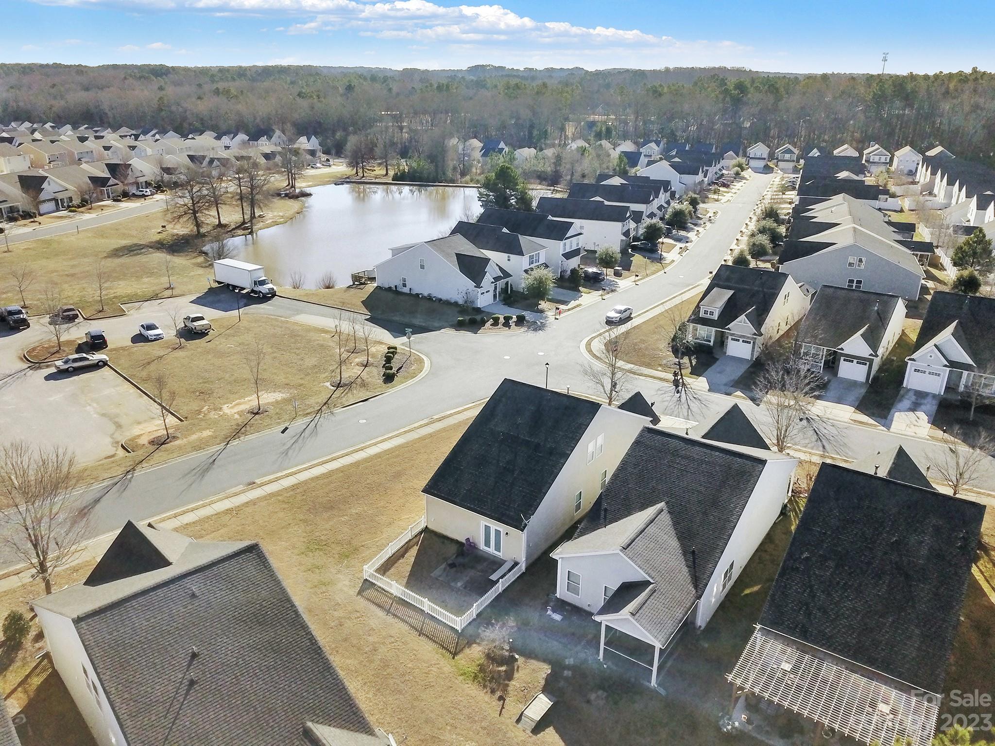 Newport Lakes - Residential