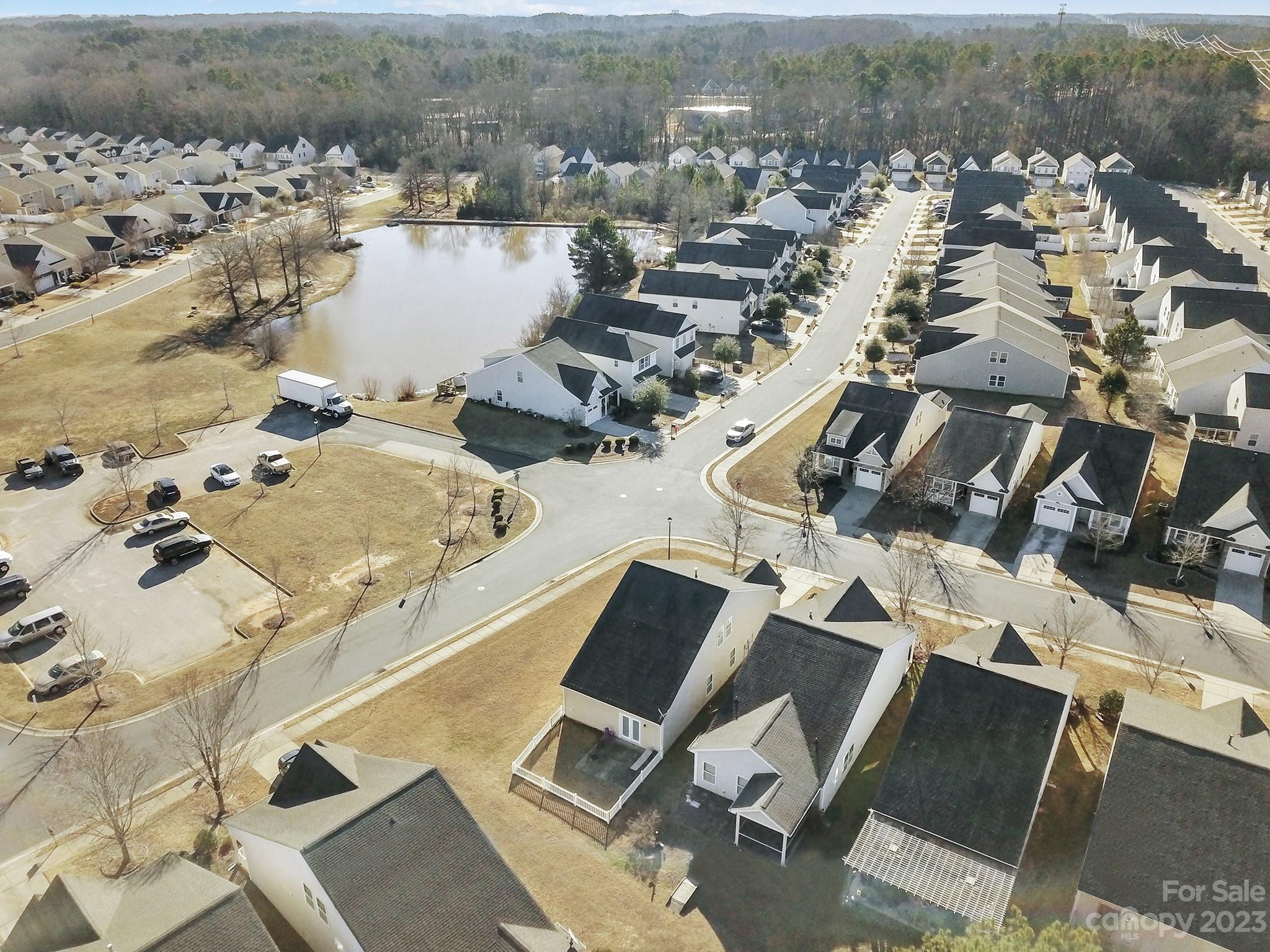 Newport Lakes - Residential